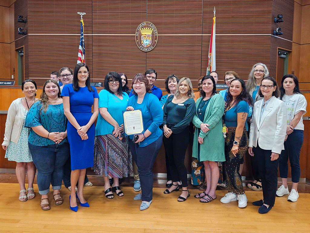 Sarah Arnold, Board Chair, District 2; Betty Griffin representatives and supporters, including Alison Hashaw, Advocacy Team Coordinator; Jackie Meredith, SA Program Director; Inez Peel, COO; Kelly Franklin, CEO