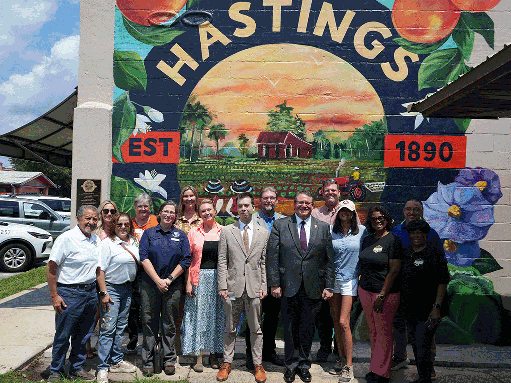 Congressman Fine and SJCFL staff.