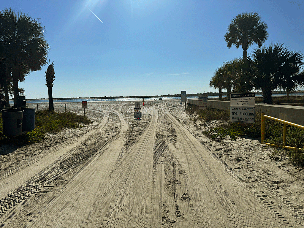 Porpoise Point beach vehicle access ramp facing east